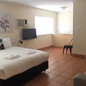 Lake Central Cairns Hotel